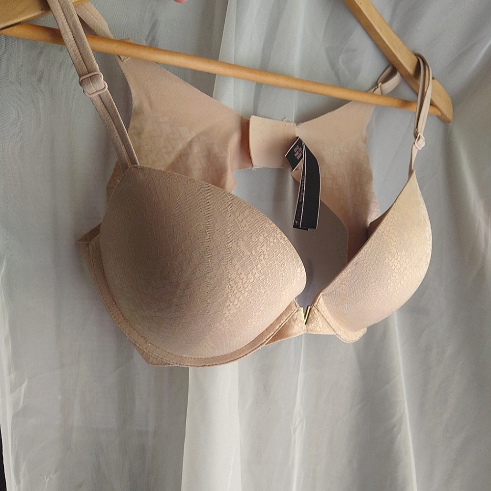 Victoria Secret Pish Up Bra 36C